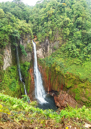 Catarata de Toro Waterfall